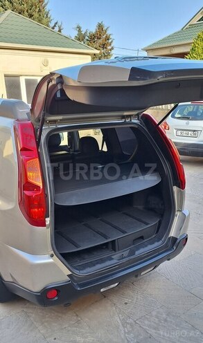 Nissan X-Trail 2010, 204,000 km - 2.5 l - Bakı