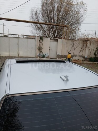 Mercedes E 270 2001, 405,600 km - 2.7 l - Salyan