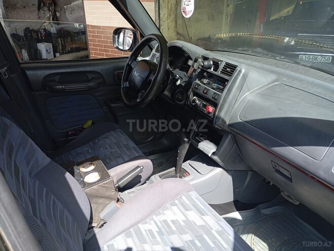 Toyota RAV4 1997, 452,000 km - 2.0 l - Lerik