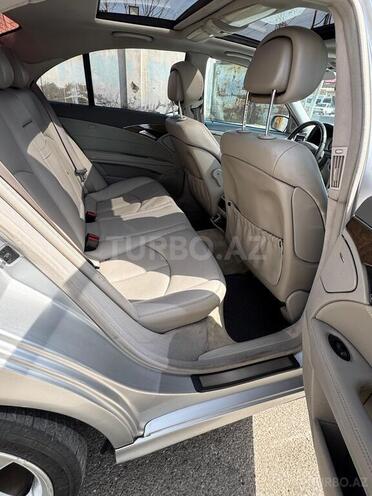Mercedes E 240 2002, 286,000 km - 2.6 l - Bakı