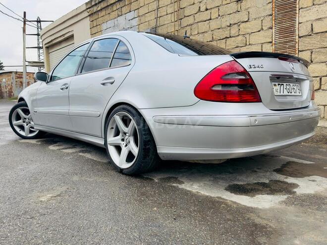 Mercedes E 240 2002, 286,000 km - 2.6 l - Bakı