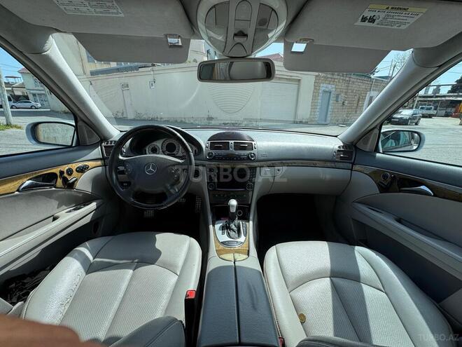 Mercedes E 240 2002, 286,000 km - 2.6 l - Bakı