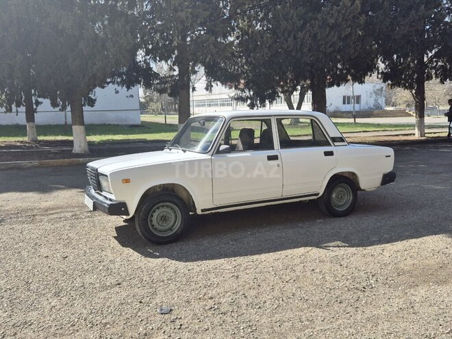 LADA (VAZ) 2107 2002, 68,000 km - 1.6 l - Qazax