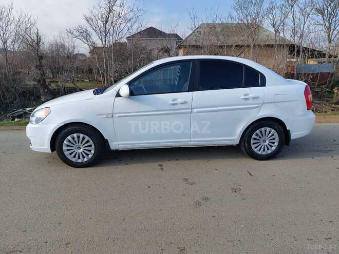Hyundai Accent 2009, 241,000 km - 1.4 l - Biləsuvar