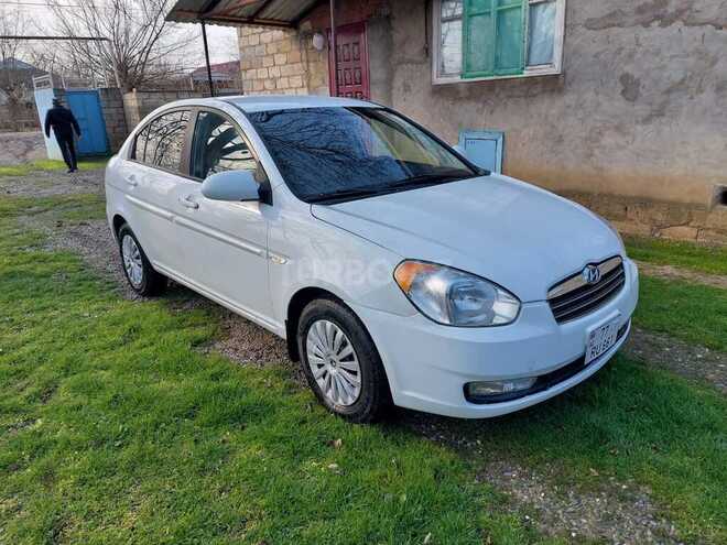Hyundai Accent 2009, 241,000 km - 1.4 l - Biləsuvar