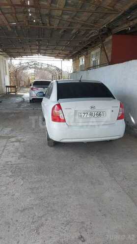 Hyundai Accent 2009, 241,000 km - 1.4 l - Biləsuvar