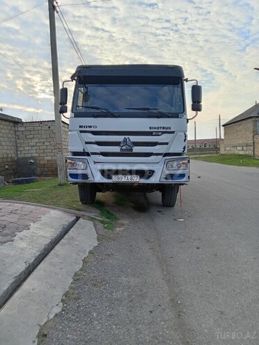 HOWO Sinotruk 2014, 440,000 km - 9.7 л - Yevlax