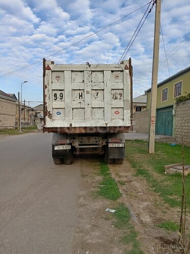 HOWO Sinotruk 2014, 440,000 km - 9.7 л - Yevlax