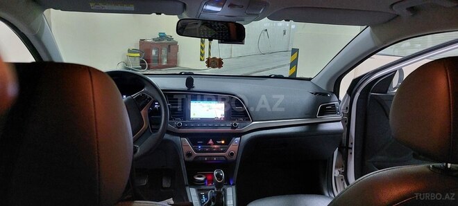Hyundai Avante 2016, 150,000 km - 1.6 l - Bakı