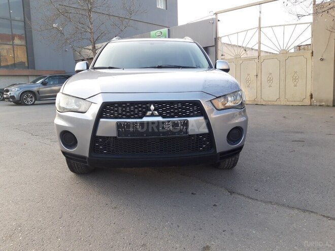 Mitsubishi Outlander 2010, 310,000 km - 2.4 l - Bakı
