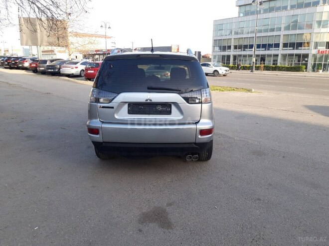 Mitsubishi Outlander 2010, 310,000 km - 2.4 l - Bakı
