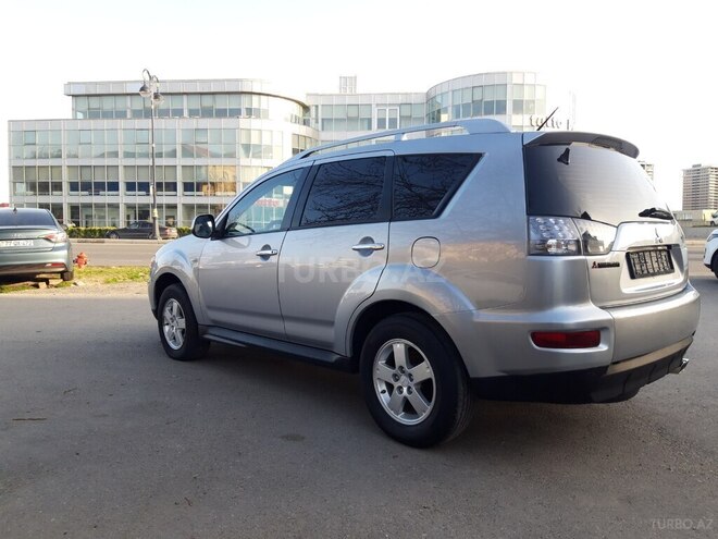 Mitsubishi Outlander 2010, 310,000 km - 2.4 l - Bakı