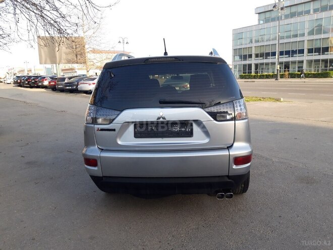 Mitsubishi Outlander 2010, 310,000 km - 2.4 l - Bakı