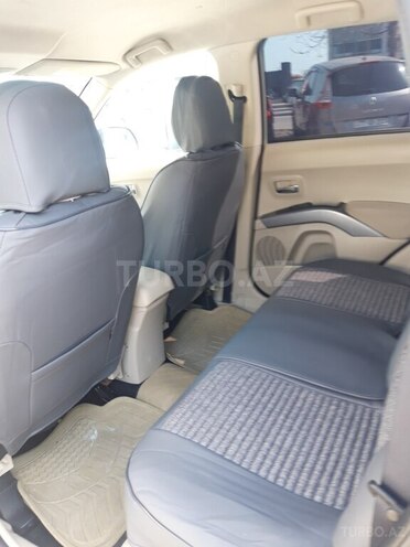 Mitsubishi Outlander 2010, 310,000 km - 2.4 l - Bakı