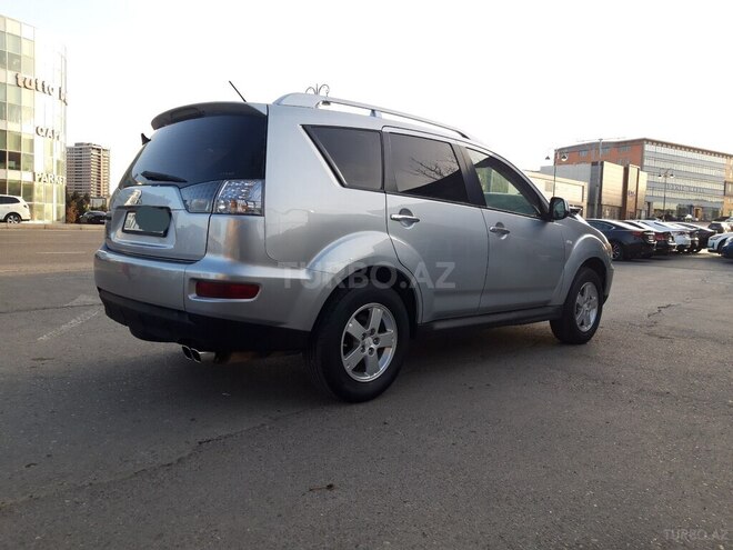 Mitsubishi Outlander 2010, 310,000 km - 2.4 l - Bakı