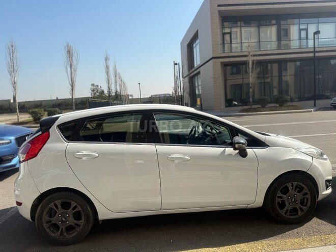 Ford Fiesta 2016, 102,000 km - 1.6 l - Bakı