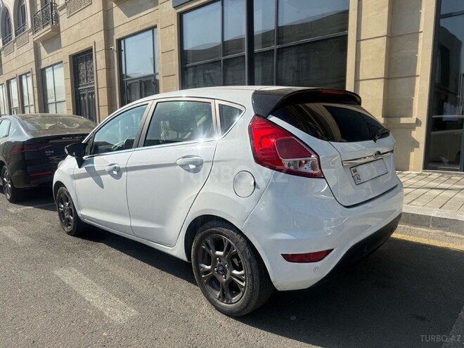 Ford Fiesta 2016, 102,000 km - 1.6 l - Bakı