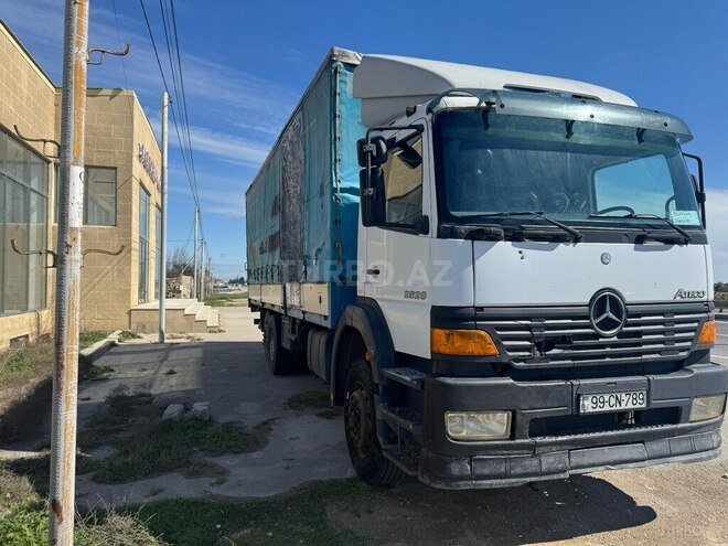 Mercedes Atego 2528 2000, 239,263 km - 6.4 л - Bakı