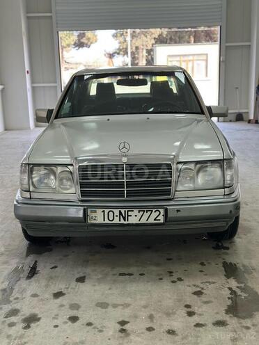 Mercedes E 220 1993, 650,000 km - 2.2 л - Xaçmaz