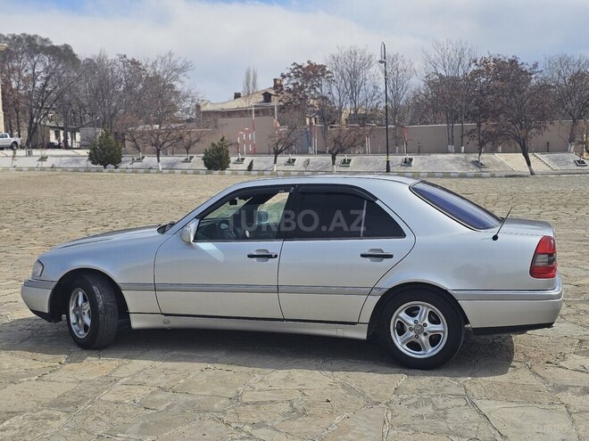 Mercedes C 180 1997, 528,000 km - 1.8 l - Naxçıvan