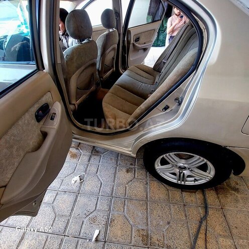 Hyundai Elantra 2001, 358,166 km - 2.0 l - Bakı