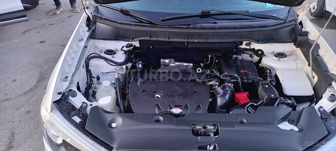 Mitsubishi Outlander Sport 2015, 110,000 km - 2.0 л - Bakı