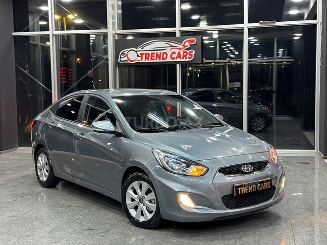 Hyundai Accent-2
