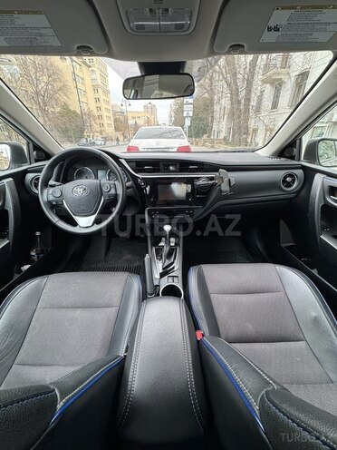 Toyota Corolla 2017, 88,200 km - 1.8 l - Bakı