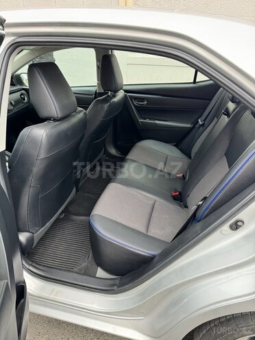 Toyota Corolla 2017, 88,200 km - 1.8 l - Bakı