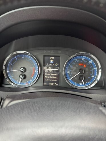 Toyota Corolla 2017, 88,200 km - 1.8 l - Bakı