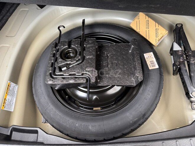 Toyota Corolla 2017, 88,200 km - 1.8 l - Bakı