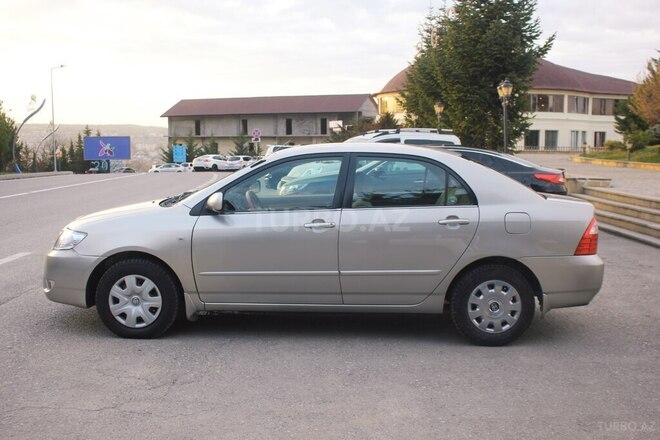 Toyota Corolla 2005, 209,118 km - 1.8 l - Qusar