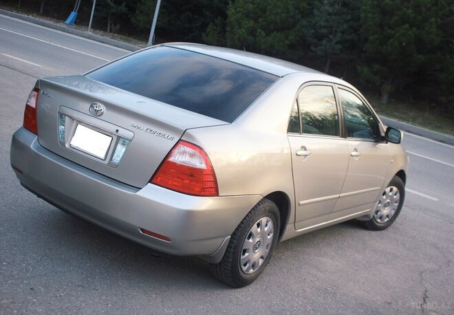Toyota Corolla 2005, 209,118 km - 1.8 l - Qusar