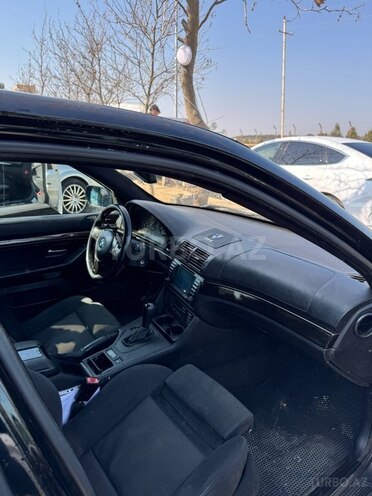 BMW 525 2001, 298,541 km - 2.5 l - Bakı