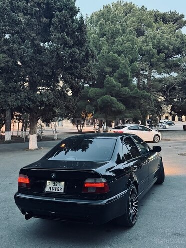 BMW 525 2001, 298,541 km - 2.5 l - Bakı