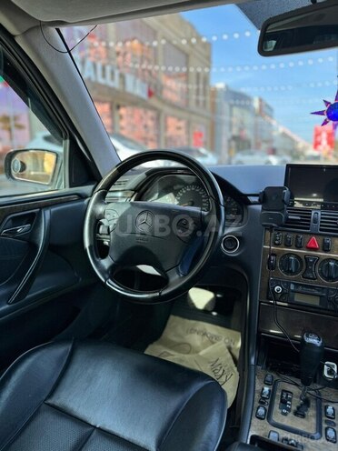 Mercedes E 240 1999, 458,000 km - 2.4 л - Bakı
