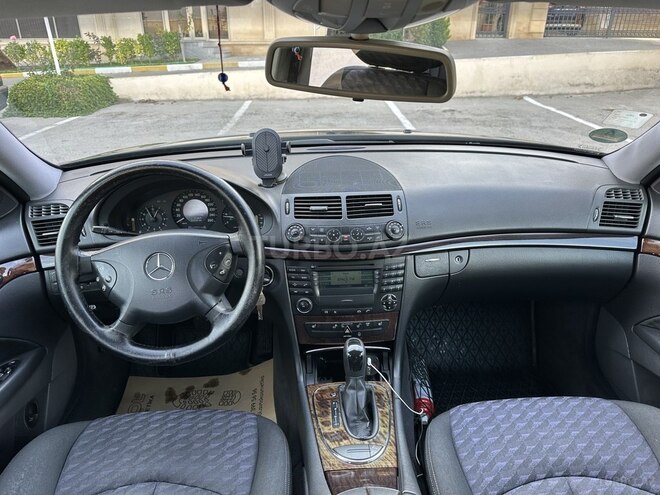 Mercedes E 220 d 2005, 529,000 km - 2.2 l - Bakı