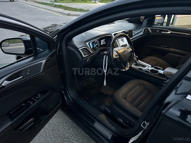 Ford Fusion (North America) 2012, 290,000 km - 1.6 л - Bakı