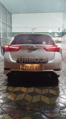 Toyota Corolla 2017, 140,000 km - 1.8 l - Bakı