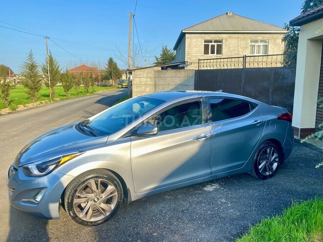 Hyundai Elantra 2015, 162,544 km - 1.8 л - Masallı