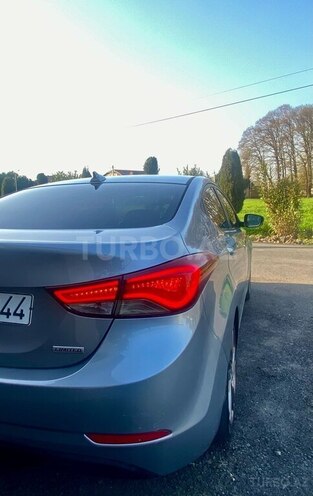Hyundai Elantra 2015, 162,544 km - 1.8 л - Masallı