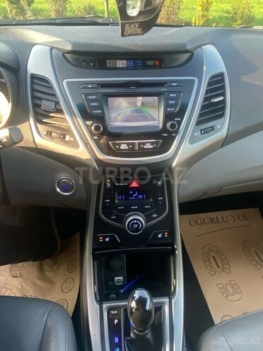 Hyundai Elantra 2015, 162,544 km - 1.8 л - Masallı