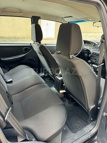 Chevrolet Niva 2020, 102,000 km - 1.7 l - Quba