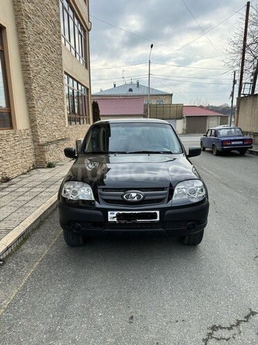 Chevrolet Niva 2020, 102,000 km - 1.7 l - Quba