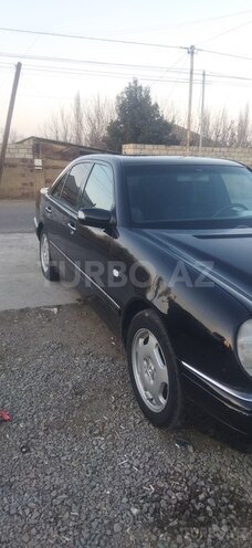 Mercedes E 240 1998, 200,000 km - 2.4 л - Dəliməmmədli
