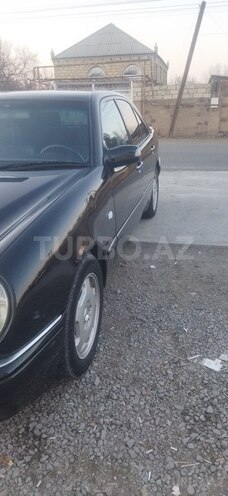 Mercedes E 240 1998, 200,000 km - 2.4 л - Dəliməmmədli