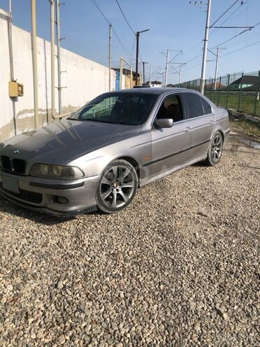 BMW 523 1999, 310,800 km - 2.5 l - Sumqayıt
