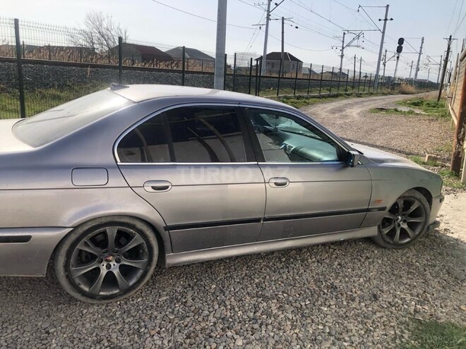 BMW 523 1999, 310,800 km - 2.5 l - Sumqayıt