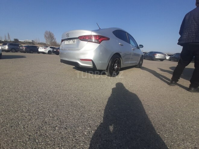 Hyundai Accent 2018, 320,551 km - 1.6 l - Masallı