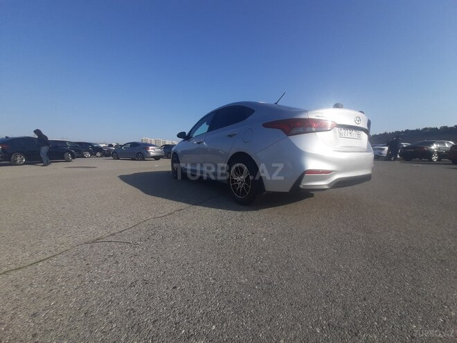 Hyundai Accent 2018, 320,551 km - 1.6 l - Masallı